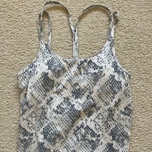 Women’s PINK Victoria’s Secret straps camisole Medium built in bra Dri fit